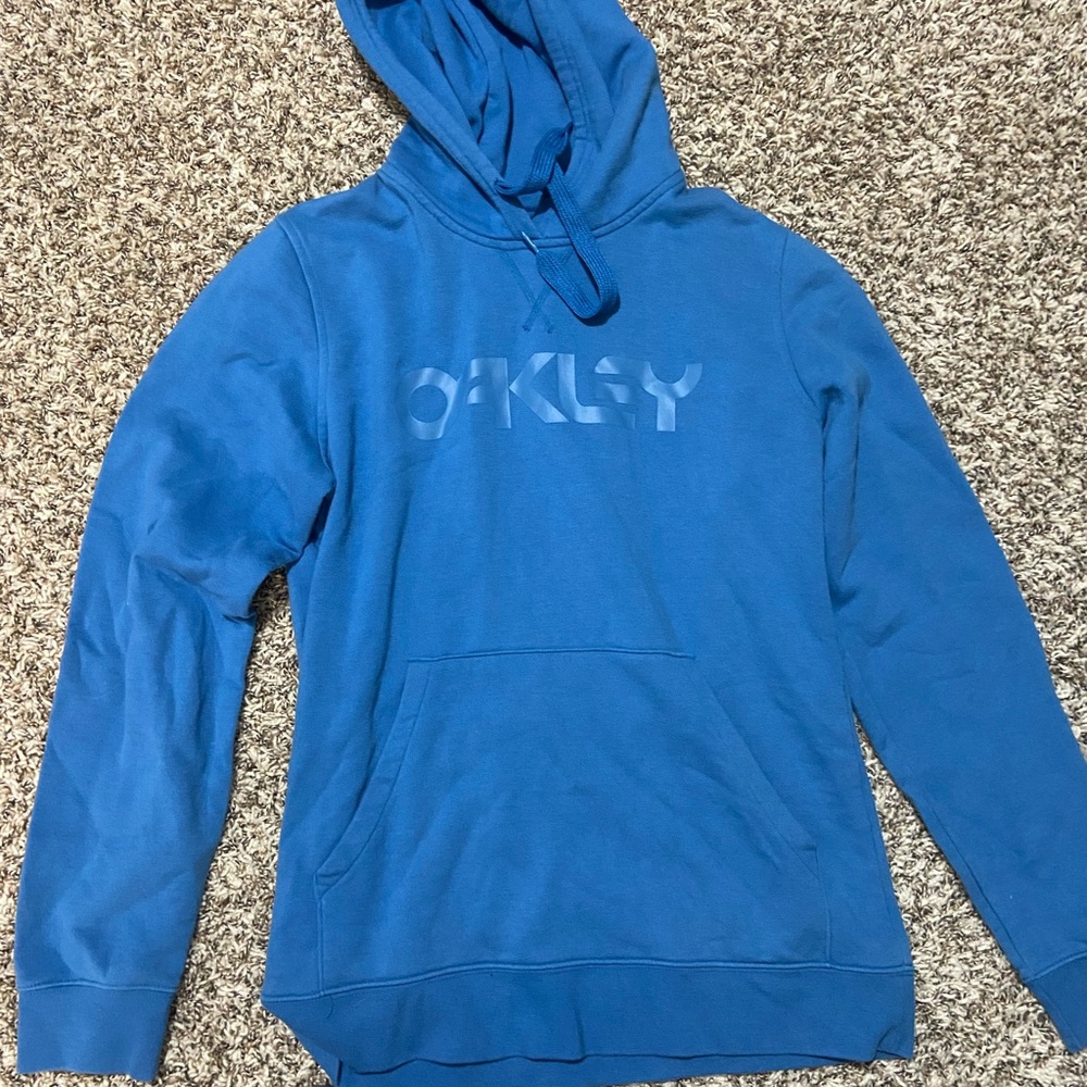 Oakley men’s medium blue hoodie